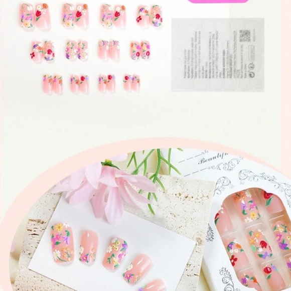 Floral Garden Nails NWT - Picture 2 of 3